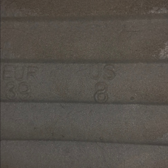 Hardly worn size 8 gray slip on shoes with fur - Picture 8 of 8